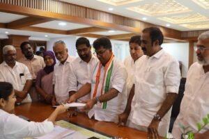 തൊട്ടതെല്ലാം പൊന്നാക്കുന്ന സാംസ്കാരിക രാഷ്ട്രീയ രംഗങ്ങളിലെ സജീവ സാന്നിധ്യം ; പി.എ മുക്താർ നാമനിർദ്ദേശ പത്രിക സമർപ്പിച്ചു